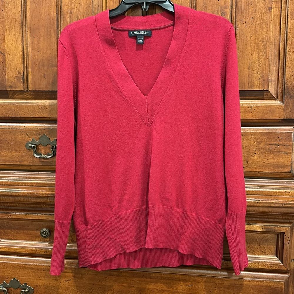 Banana Republic Red Silk Cotton Cashmere V-Neck Sweater Size LP Large Petite